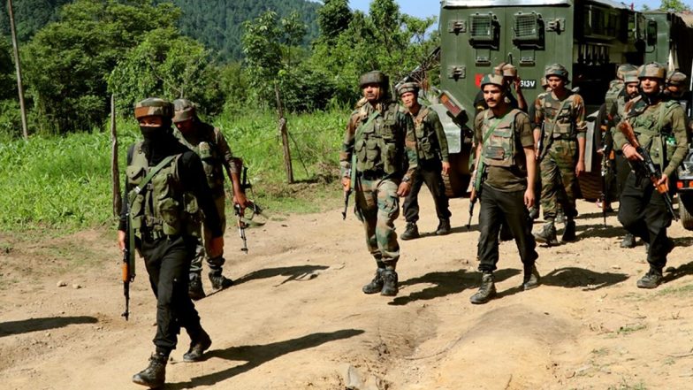 जम्मू कश्मीर: शोपियां भागात चार दहशतवाद्यांना कंठस्नान घालण्यामध्ये सुरक्षा जवानांना यश; सर्च ऑपरेशन सुरू