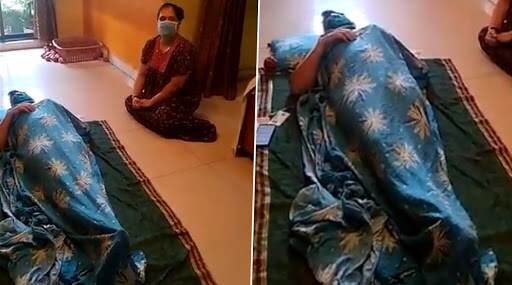 मुंबई पोलिसाच्या पत्नीने मांडली व्यथा, 'पतीला श्वसनाचा त्रास होतोय मात्र कोरोना रिपोर्ट हाती नसल्याने हॉस्पिटल सहकार्य करत नाही' (Watch Video) मुंबई पोलिसाच्या पत्नीने मांडली व्यथा, 'पतीला श्वसनाचा त्रास होतोय मात्र कोरोना रिपोर्ट हाती नसल्याने हॉस्पिटल सहकार्य करत नाही' (Watch Video)