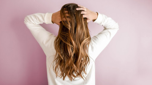 Monsoon Hair Care Tips: पावसाळ्यात 'अशी' घ्या केसांची काळजी; जाणून घ्या खास टिप्स