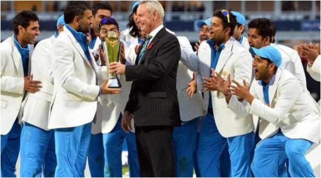On This Day in 2013: तीनही ICC ट्रॉफी जिंकणारा एमएस धोनी ठरला पहिला कर्णधार, मिळवला चॅम्पियन्स ट्रॉफी जेतेपदाची मान On This Day in 2013: तीनही ICC ट्रॉफी जिंकणारा एमएस धोनी ठरला पहिला कर्णधार, मिळवला चॅम्पियन्स ट्रॉफी जेतेपदाची मान