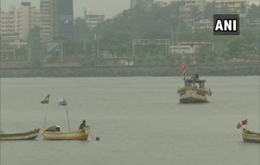 Nisarga Cyclone: निसर्ग चक्रीवादळाची परिस्थिती निर्माण होणार असल्याने माहिम येथील समुद्रातील मच्छिमार बोटीसह परतले