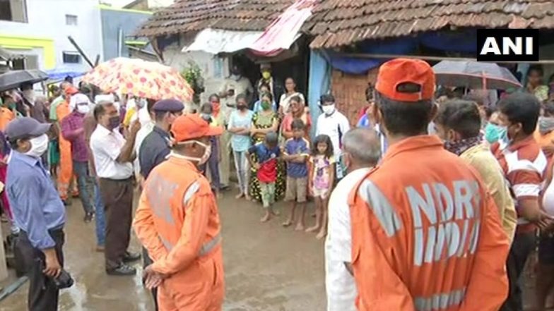 'निसर्ग 'चक्रीवादळाच्या पार्श्वभुमीवर पालघर येथील समुद्र किनापरट्टीलगतच्या 13 गावांमधील नागरिकांना NDRF कडून हलवण्यात येणार