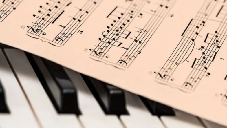 World Music Day: संगीत ऐकल्याने तुमच्या शरीरावर होणारे 'हे' आश्चर्यजनक फायदे ऐकून तुम्हीही व्हाल हैराण!