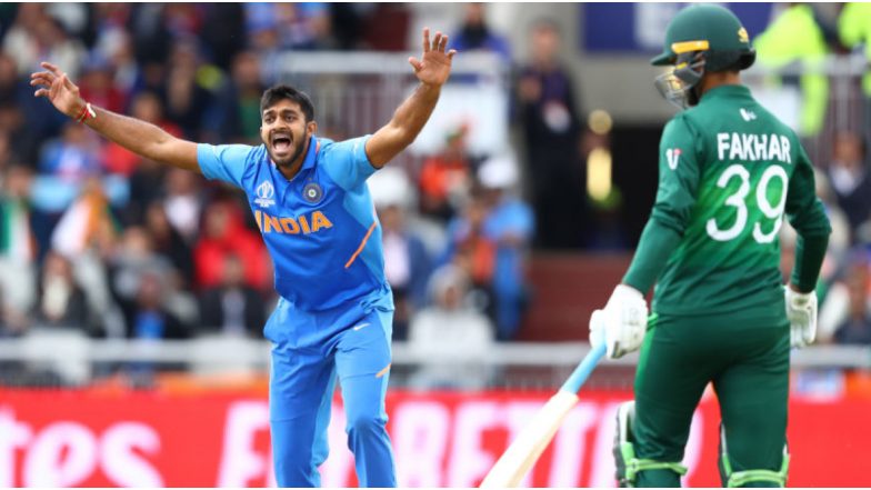 ICC World Cup 2019: विजय शंकरचा खुलासा, पाकिस्तानविरुद्ध वर्ल्ड कप सामन्यापूर्वी  पाक चाहत्यांनी भारतीय खेळाडूंसाठी वापरले अपशब्द, जाणून घ्या 'तो' किस्सा