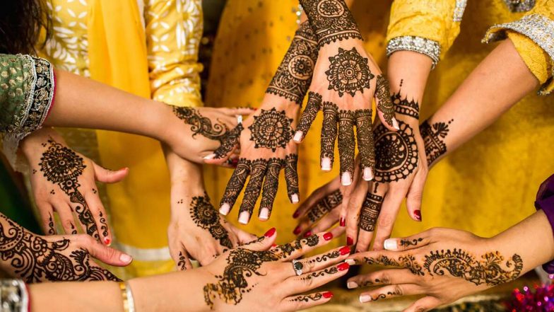 Vat Purnima 2020 Mehndi Designs: वटपौर्णिमा सणा निमित्त 'या' झटपट मेहंदी डिझाईन्स काढून वाढवा आपल्या हाताचे सौंदर्य! (Watch Video)