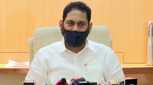 केंद्रीय गृहमंत्री अमित शाह यांना भेटायला गेलेल्या देवेंद्र फडणवीस यांना राज्यात शेवटी कटोरा घेऊन फिरावे लागेल- नितीन राऊत केंद्रीय गृहमंत्री अमित शाह यांना भेटायला गेलेल्या देवेंद्र फडणवीस यांना राज्यात शेवटी कटोरा घेऊन फिरावे लागेल- नितीन राऊत