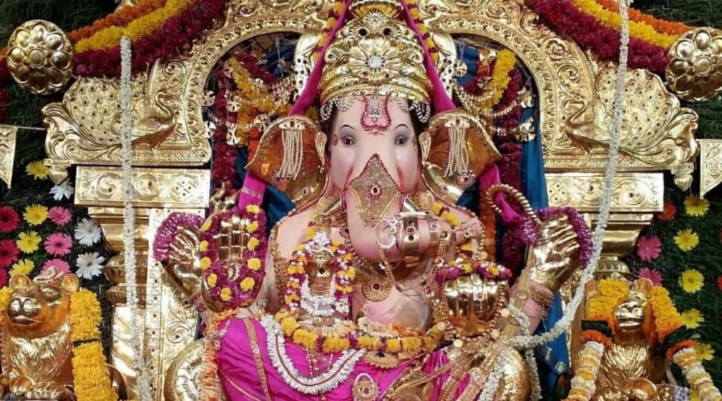 Sankashti Chaturthi July 2020: संकष्टी चतुर्थी च्या दिवशी कशी कराल श्रीगणेशाची आराधना? जाणून घ्या पूजाविधी आणि मुहूर्त Sankashti Chaturthi July 2020: संकष्टी चतुर्थी च्या दिवशी कशी कराल श्रीगणेशाची आराधना? जाणून घ्या पूजाविधी आणि मुहूर्त