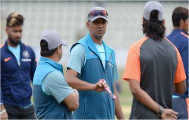 India Tour of Sri Lanka 2021: भारताला Rahul Dravid यांनी बनवले आहे वर्ल्ड चॅम्पियन, या गुणांमुळे BCCI ‘सुपरहिट’ प्रशिक्षकावर लावू शकते दाव