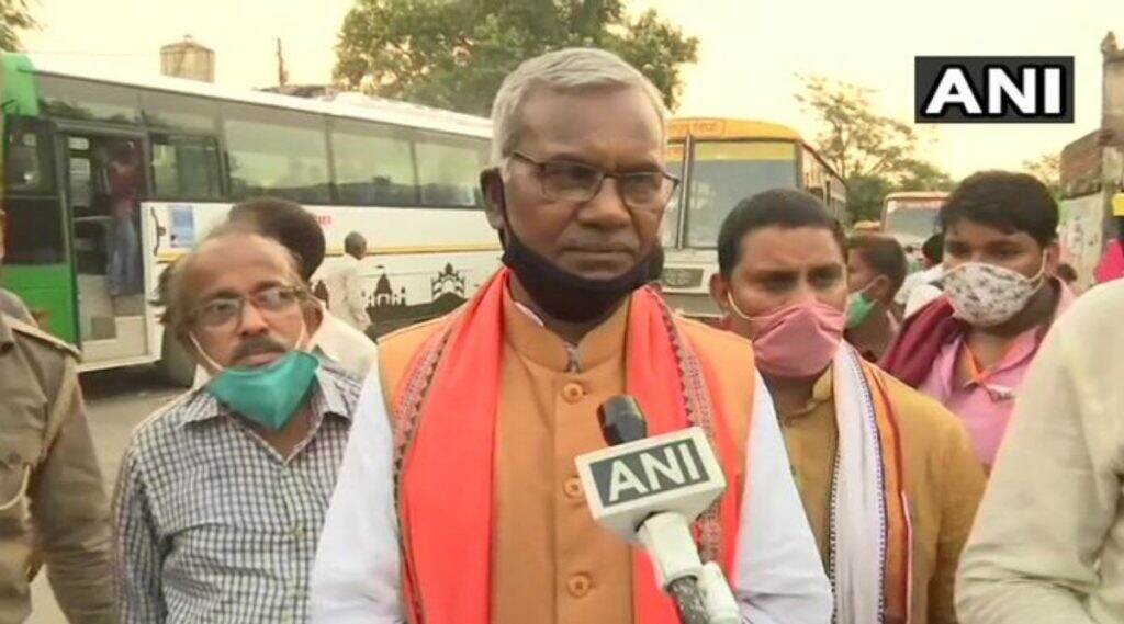 Ayodhya Ram Mandir: अयोध्येतील राम मंदिराच्या भुमिपूजनाची तारीख अखेर ठरली, पंतप्रधान नरेंद्र मोदी यांना पाठवला प्रस्ताव Ayodhya Ram Mandir: अयोध्येतील राम मंदिराच्या भुमिपूजनाची तारीख अखेर ठरली, पंतप्रधान नरेंद्र मोदी यांना पाठवला प्रस्ताव