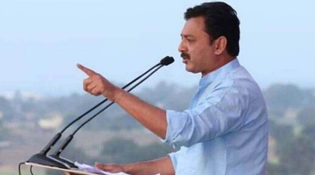 Sarathi Sanstha Meeting: सारथी संस्थेच्या सभेत मानापमान नाट्य; संभाजीराजे छत्रपतींना तिसऱ्या रांगेत स्थान दिल्याने गोंधळ Sarathi Sanstha Meeting: सारथी संस्थेच्या सभेत मानापमान नाट्य; संभाजीराजे छत्रपतींना तिसऱ्या रांगेत स्थान दिल्याने गोंधळ