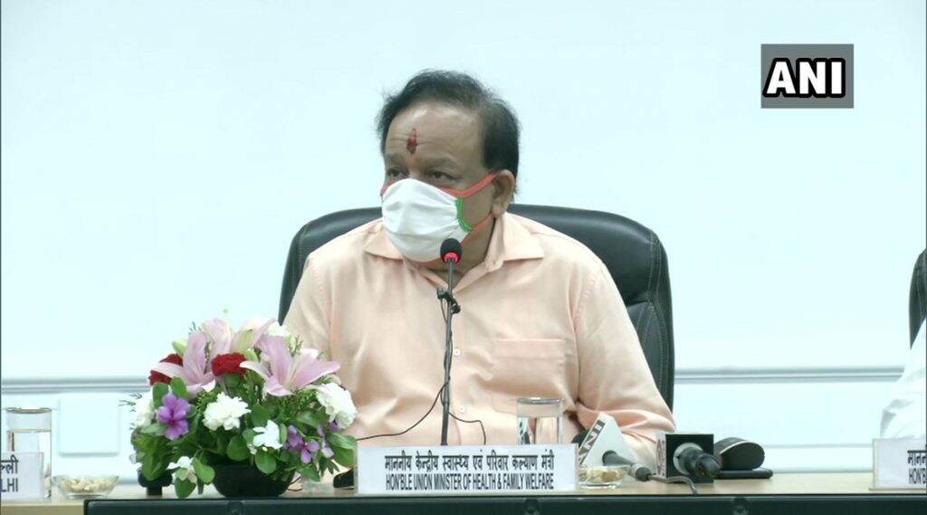 Coronavirus in India: लोकसंख्या अधिक असूनही भारतात कोविड-19 ची परिस्थिती इतर देशांच्या तुलनेत चांगली- केंद्रीय आरोग्यमंत्री डॉ. हर्षवर्धन Coronavirus in India: लोकसंख्या अधिक असूनही भारतात कोविड-19 ची परिस्थिती इतर देशांच्या तुलनेत चांगली- केंद्रीय आरोग्यमंत्री डॉ. हर्षवर्धन