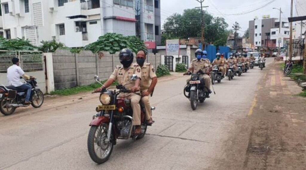 जालना जिल्ह्यात आज 56 नवे कोरोनाबाधित रुग्ण; कोरोना विषाणूचा वाढता प्रादुर्भाव रोखण्यासाठी आजपासून पुढील 10 दिवस कडक संचारबंदी लागू जालना जिल्ह्यात आज 56 नवे कोरोनाबाधित रुग्ण; कोरोना विषाणूचा वाढता प्रादुर्भाव रोखण्यासाठी आजपासून पुढील 10 दिवस कडक संचारबंदी लागू