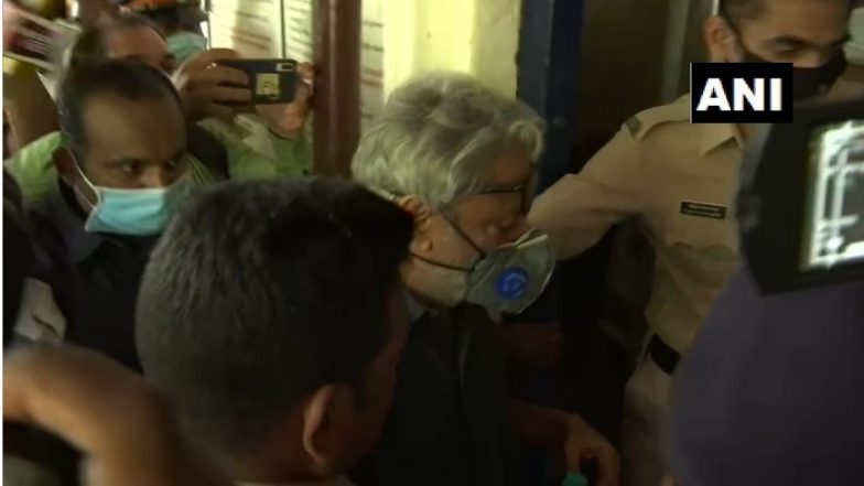 सुशांत सिंह राजपूत याच्या आत्महत्येप्रकरणी जबाब नोंदवण्यासाठी दिग्दर्शक संजय लिला भंसाली पोहचले वांद्रे पोलीस स्थानकात