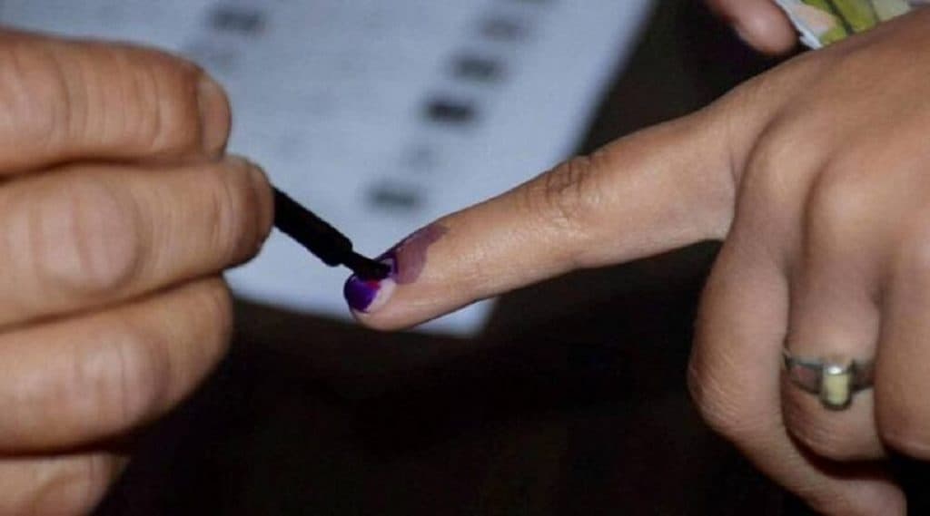 Postal Ballot: जेष्ठ नागरिकांना टपाली मतदान सेवा देण्याचा निवडणूक आयोगाचा निर्णय मागे Postal Ballot: जेष्ठ नागरिकांना टपाली मतदान सेवा देण्याचा निवडणूक आयोगाचा निर्णय मागे