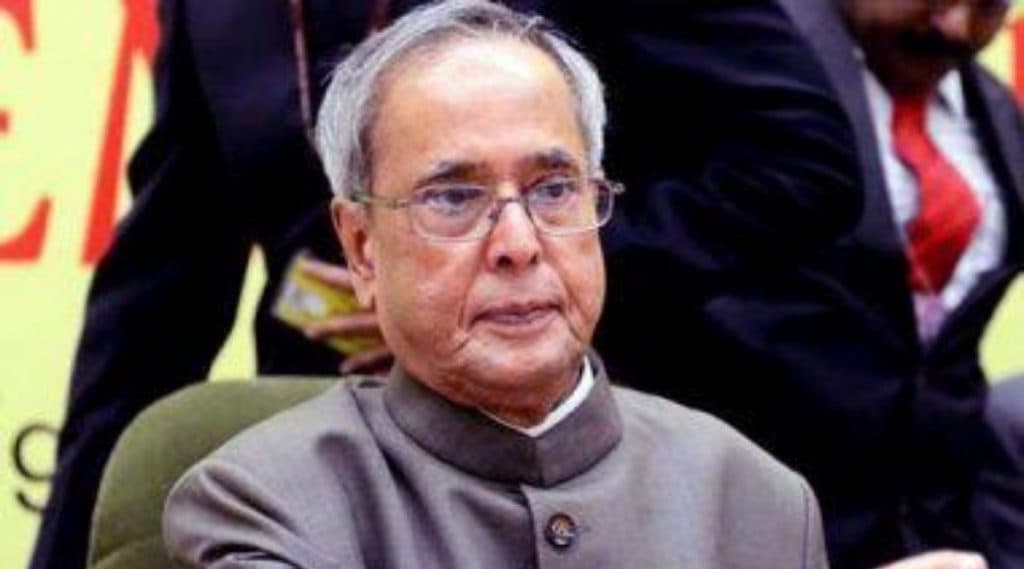 Pranab Mukherjee Health Update: माजी राष्ट्रपती प्रणब मुखर्जी यांची प्रकृती स्थिर मात्र अजुनही व्हेंटिलेटर वर, आजही तब्येतीत सुधारणा नाही Pranab Mukherjee Health Update: माजी राष्ट्रपती प्रणब मुखर्जी यांची प्रकृती स्थिर मात्र अजुनही व्हेंटिलेटर वर, आजही तब्येतीत सुधारणा नाही