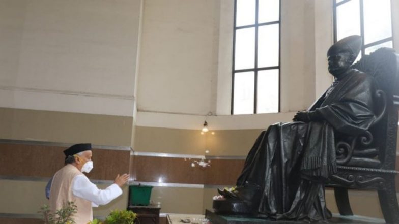 मुंबई: राज्यपाल भगत सिंग कोश्यारी यांनी जेजे रुग्णालयाला दिली भेट; डॉक्टर्स, नर्ससह अन्य कर्मचाऱ्यांच्या कामाचे केले कौतुक