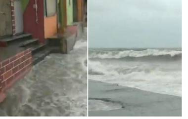 Mumbai High Tide: मुंंबई मध्ये समुद्रात भरतीच्या वेळी उसळल्या उंच लाटा, Bandra येथे किनारालगतच्या घरापर्यंत पोहचले पाणी (Watch Video)