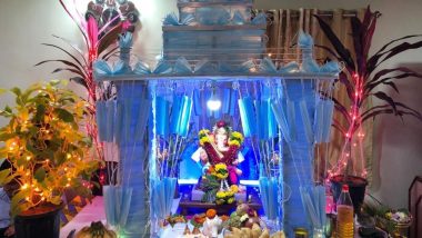 Ganesh Chaturthi 2020: मास्क च्या मखरात बाप्पा विराजमान, बदलापुर येथील भोईर कुटुंंबाची अनोखी कल्पना (Photos Inside)