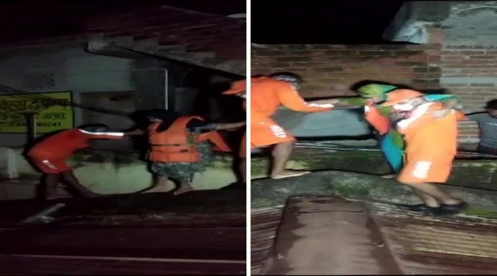 Bhandara Flood: भंंडारा पुरग्रस्त भागातुन NDRF च्या पथकाने लहान मुले, गरोदर महिलेसहित 43 जणांंचे वाचवले प्राण, पहा फोटो Bhandara Flood: भंंडारा पुरग्रस्त भागातुन NDRF च्या पथकाने लहान मुले, गरोदर महिलेसहित 43 जणांंचे वाचवले प्राण, पहा फोटो