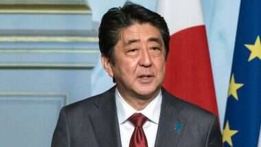 Shinzo Abe यांनी दिला जपानच्या पंतप्रधान पदाचा राजीनामा; 17 सप्टेंबर रोजी निवडले जातील Japan चे नवे Prime Minister