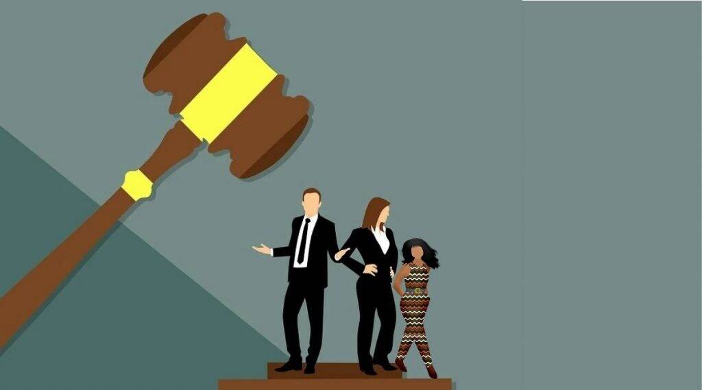 Coronavirus: दोन बायका असलेल्या नवऱ्याच्या संपत्तीवर हक्क कोणाचा? वाचा Mumbai High Court Decision Coronavirus: दोन बायका असलेल्या नवऱ्याच्या संपत्तीवर हक्क कोणाचा? वाचा Mumbai High Court Decision