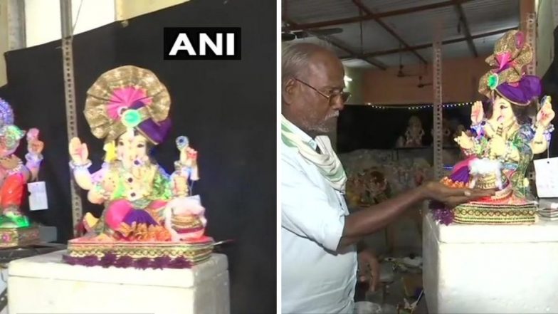 मुंबई: घाटकोपर येथील मुर्तिकार यांनी गणेश चतुर्थीनिमित्त साकारली 'Sanitizer Ganesha' ची मुर्ती, पहा फोटो