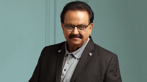 S P Balasubrahmanyam: प्रसिद्ध पार्श्वगायक एसपी बालासुब्रमण्यम यांना कोरोना विषाणूची लागण; प्रकृती खालावल्याने आयसीयूमध्ये दाखल S P Balasubrahmanyam: प्रसिद्ध पार्श्वगायक एसपी बालासुब्रमण्यम यांना कोरोना विषाणूची लागण; प्रकृती खालावल्याने आयसीयूमध्ये दाखल