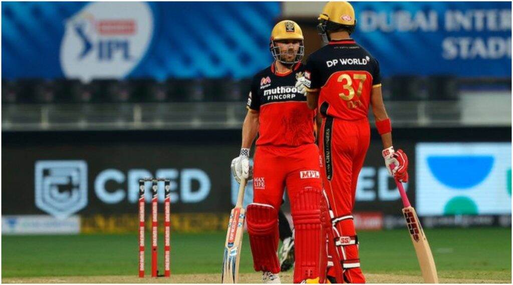 SRH vs RCB, IPL 2020: आयपीएल इतिहासात RCB ने मैदानात उतरवल्या सर्वाधिक वेळा-वेगळ्या जोड्या, आकडे पाहून डोळे चक्रावतील SRH vs RCB, IPL 2020: आयपीएल इतिहासात RCB ने मैदानात उतरवल्या सर्वाधिक वेळा-वेगळ्या जोड्या, आकडे पाहून डोळे चक्रावतील