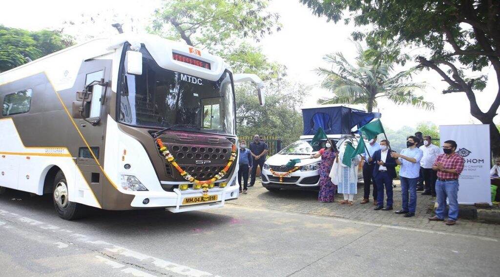 MTDC आणि MOTOHOM च्या कॅम्परवॅनला पर्यटन मंत्री आदित्य ठाकरे यांच्याकडून हिरवा कंदील; पर्यटकांसाठी प्रवासाची नवी सुविधा MTDC आणि MOTOHOM च्या कॅम्परवॅनला पर्यटन मंत्री आदित्य ठाकरे यांच्याकडून हिरवा कंदील; पर्यटकांसाठी प्रवासाची नवी सुविधा