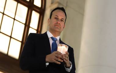 Leo Varadkar Viral Video: आयर्लंडचे मराठी वंशाचे उप पंतप्रधान लिओ वराडकर यांच्या तोंडावर महिलेने फेकले ड्रिंक; सोशल मीडियावर व्हिडिओ व्हायरल