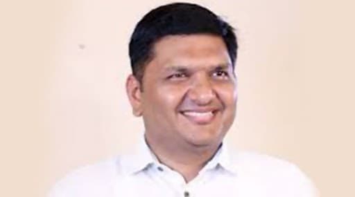 Prajakt Tanpure Tested COVID 19 Positive: महाविकास आघाडी सरकामधील नगरविकास राज्यमंत्री प्राजक्त तनपुरे यांना कोरोना विषाणूची लागण Prajakt Tanpure Tested COVID 19 Positive: महाविकास आघाडी सरकामधील नगरविकास राज्यमंत्री प्राजक्त तनपुरे यांना कोरोना विषाणूची लागण