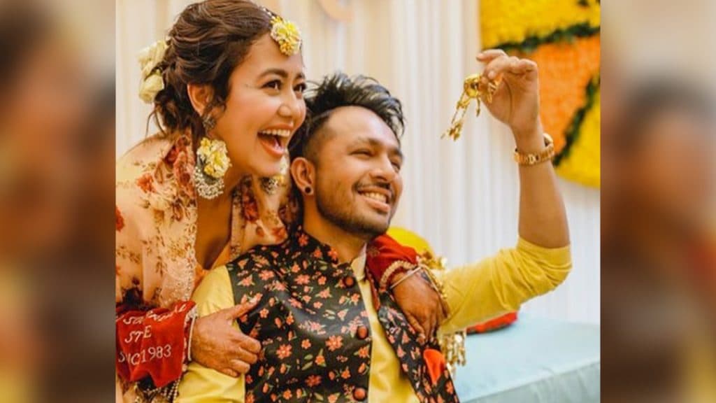 Neha Kakkar साठी ऑक्टोबर महिना ठरला Lucky! लग्नापूर्वी चाहत्यांना दिली होती आणखी एक आनंदाची बातमी ज्याने तोडले आहेत सर्व रेकॉर्ड, Watch Video Neha Kakkar साठी ऑक्टोबर महिना ठरला Lucky! लग्नापूर्वी चाहत्यांना दिली होती आणखी एक आनंदाची बातमी ज्याने तोडले आहेत सर्व रेकॉर्ड, Watch Video