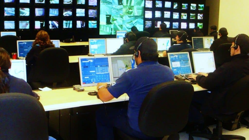 International Call Centre Case: मुंबईत बेकायदेशीर आंतरराष्ट्रीय कॉल सेंटर प्रकरणात तिघांना अटक तर 33 जणांना IPC अंतर्गत बजावली नोटिस International Call Centre Case: मुंबईत बेकायदेशीर आंतरराष्ट्रीय कॉल सेंटर प्रकरणात तिघांना अटक तर 33 जणांना IPC अंतर्गत बजावली नोटिस