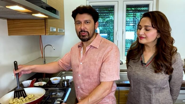 Madhuri Dixit Sabudana Khichdi Recipe: श्रीराम नेने यांनी पत्नी माधुरी दीक्षितच्या मदतीने बनवली स्पेशल 'साबुदाणा खिचडी'; दोघांमधील केमिस्ट्री पाहून तुम्हीही म्हणाल How Sweet! (Watch Video)  