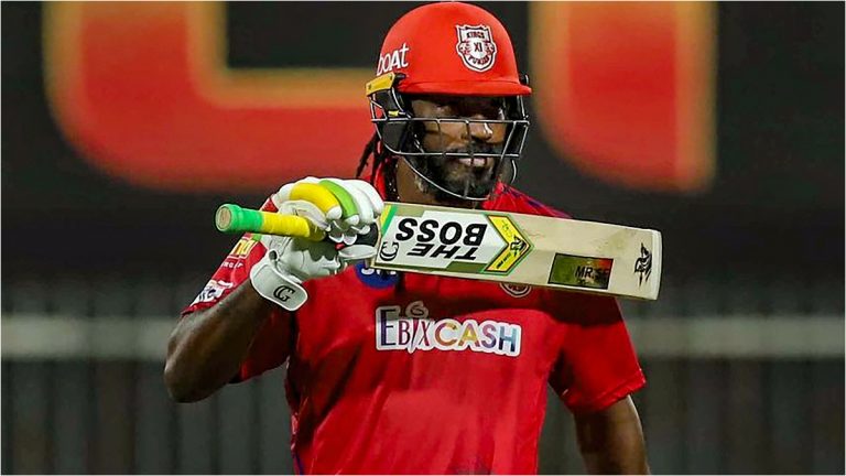 IPL सोडून Chris Gayle पाकिस्तानला रवाना होणार? स्फोटक फलंदाजाच्या ट्विटवर मोहम्मद आमिरने दिली मजेदार रिअक्शन