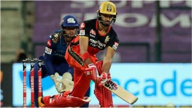 MI vs RCB, IPL 2020: देवदत्त पडिक्कलच्या धडाकेबाज अर्धशतकाने आरसीबीची 164 धावांपर्यंत मजल, MI समोर 165 धावांचं आव्हान