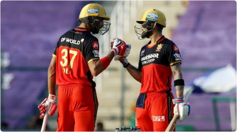 IPL 2021, RCB vs PBKS: पॉवरप्लेमध्ये विराट-पडिक्क्लचा पंजाबवर हल्लाबोल, पाहा 6 ओव्हरनंतर आरसीबीचा स्कोर