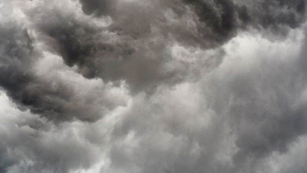 Maharashtra Rains Update: पावसाचा फटकाच सावित्रीबाई फुले पुणे विद्यापीठ अंतिम वर्षाच्या आजच्या परीक्षा पुढे ढकलल्या Maharashtra Rains Update: पावसाचा फटकाच सावित्रीबाई फुले पुणे विद्यापीठ अंतिम वर्षाच्या आजच्या परीक्षा पुढे ढकलल्या