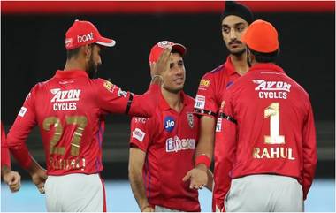 KXIP vs SRH, IPL 2020: किंग्स इलेव्हन गोलंदाजांनी SRH च्या तोंडून हिरावला विजयाचा घास, रंगतदार सामन्यात 12 धावांनी पराभव करत लगावला विजयाचा चौकार