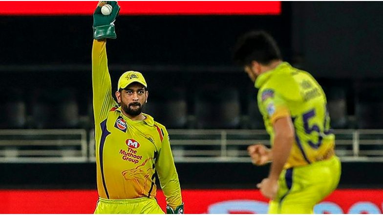IPL 2022 Mega Auction: ‘त्याने एक रुपयाही घेतला नसता’! CSK ने 14 कोटींमध्ये खरेदी केलेल्या सुपरस्टार खेळाडूकडून MS Dhoni चे तोंडभरून कौतुक