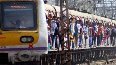 Ambernath: Mumbai Local प्रवासादरम्यान रूळावरील खांबाला धडक; शरीरापासून वेगळे झाले शिर 