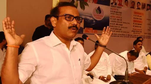 नागरिकांना मोठा दिलासा! राज्यात कोरोना चाचण्यांच्या दरात चौथ्यांदा घट; प्रती तपासणीमागे 200 रुपये कमी नागरिकांना मोठा दिलासा! राज्यात कोरोना चाचण्यांच्या दरात चौथ्यांदा घट; प्रती तपासणीमागे 200 रुपये कमी
