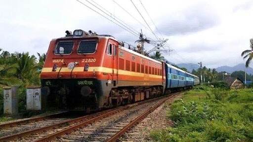 Railway Recruitment 2021: रेल्वेत 561 पदांवर नोकर भरती, 10 वी पास असलेल्या उमेदवारांना ही करता येणार अर्ज