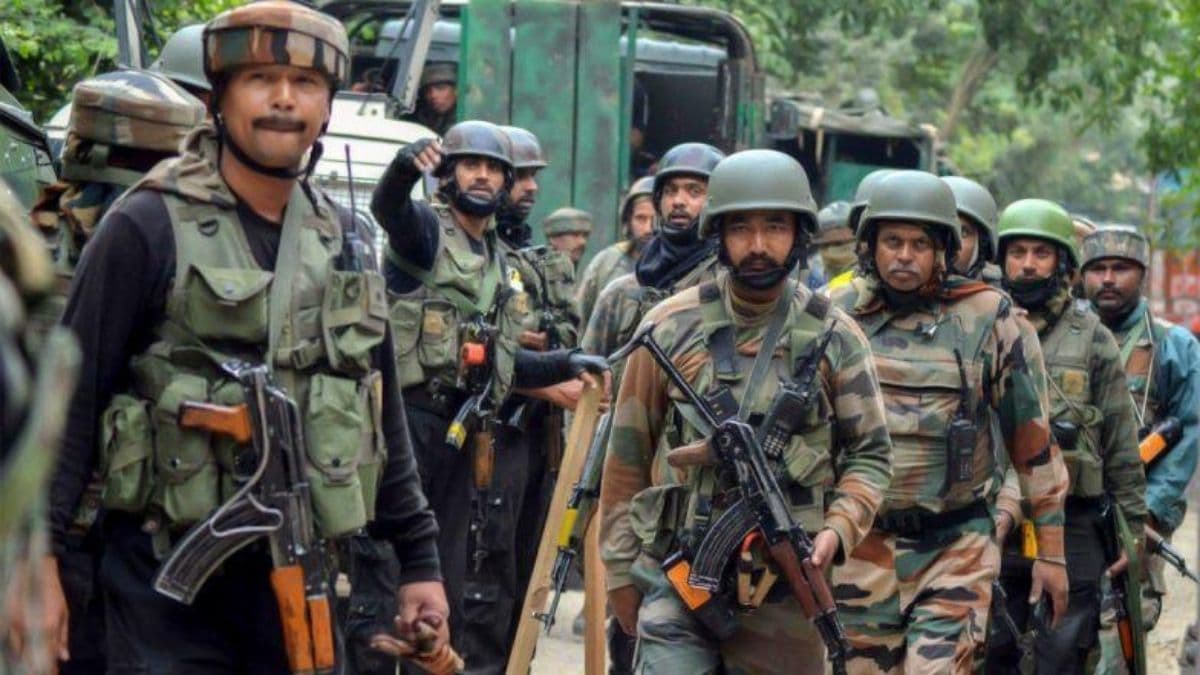 Indian Army Recruitment 2020: भारतीय सैन्य दलात टेक्निकल एंट्री कोर्ससाठी अर्ज करण्यासाठी बुधवारी अंतिम तारीख; joinindianarmy.nic.in वर करा Apply Indian Army Recruitment 2020: भारतीय सैन्य दलात टेक्निकल एंट्री कोर्ससाठी अर्ज करण्यासाठी बुधवारी अंतिम तारीख; joinindianarmy.nic.in वर करा Apply