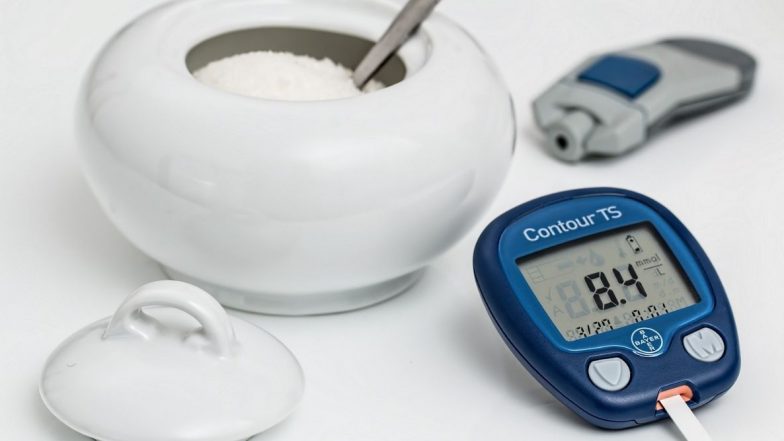 World Diabetes Day 2020: दिवाळी च्या दिवशीच यंदा जागतिक मधुमेह दिन; blood-sugar levels वर या सणासुदीच्या दिवसात कसं नियंत्रण ठेवाल?