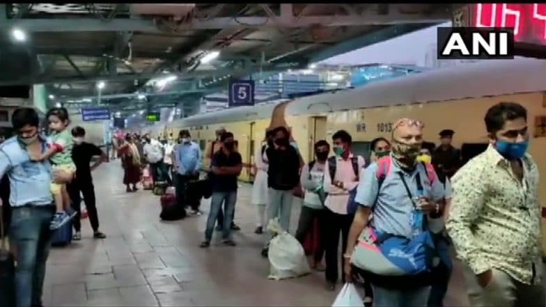 Coronavirus In Maharashtra: राजस्थान, गोवा, दिल्ली व गुजरात मधून महाराष्ट्रात येणार्यांसाठी आजपासून RT-PCR test बंधनकारक