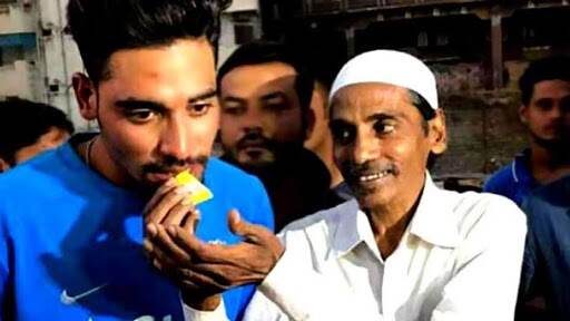 Mohammed Siraj’s Father Passes Away: ऑस्ट्रेलिया दौऱ्यासाठी भारतीय कसोटी संघात निवड झालेल्या मोहम्मद सिराज याच्या वडिलांचे निधन Mohammed Siraj’s Father Passes Away: ऑस्ट्रेलिया दौऱ्यासाठी भारतीय कसोटी संघात निवड झालेल्या मोहम्मद सिराज याच्या वडिलांचे निधन