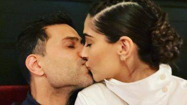 Sonam Kapoor Passionate Kiss With Anand Ahuja: सोनम कपूर ने पती आहुजा सोबत किस करतानाचा फोटो शेअर करत दिल्या नववर्षाच्या शुभेच्छा! (See Post)