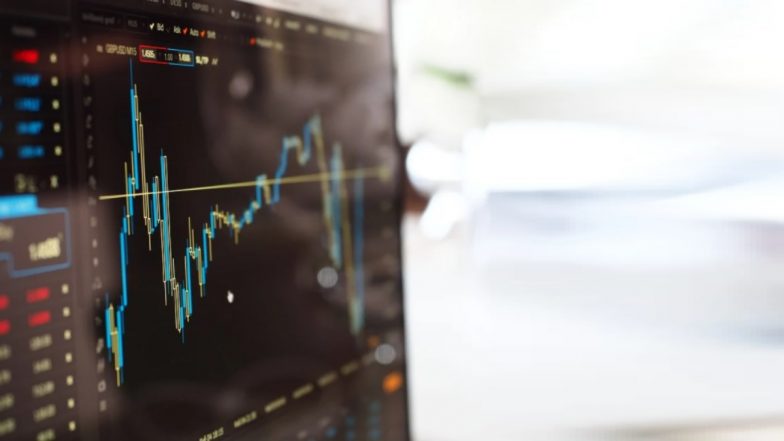 Share Market Update: शेअर मार्केटमध्ये सेन्सेक्स 57,028 तर निफ्टी 17,055 अंकांवर उघडला