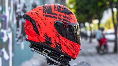 Helmet Compulsion In Mumbai: मुंबई मध्ये आजपासून दुचाकीवर बसलेल्या दोघांनाही हेल्मेट सक्ती